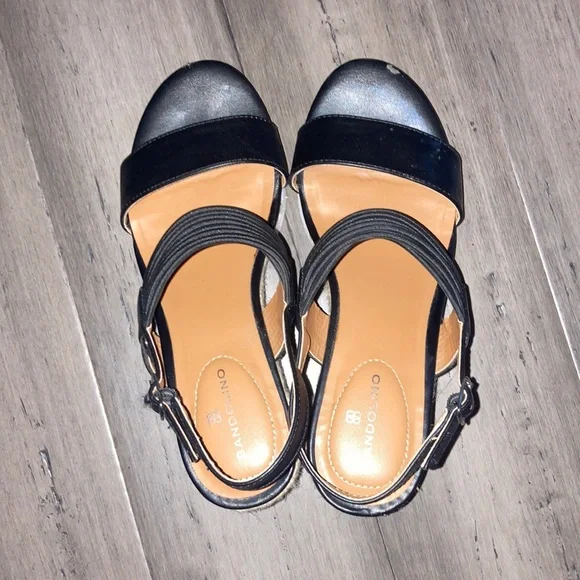 wedges - Picture 2 of 3